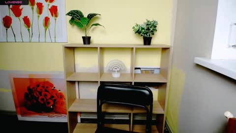 Snapshot of mariatess_ chatting on 6, 3, 2025 Mariia online show from 6, 3, 2025