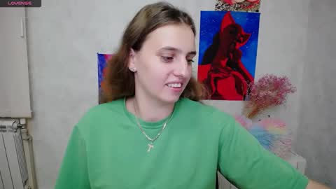 Snapshot of mariatess_ chatting on 10, 10, 2025 Mariia online show from 10, 10, 2025