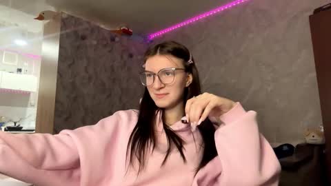 Eva online show from 5, 3, 2026