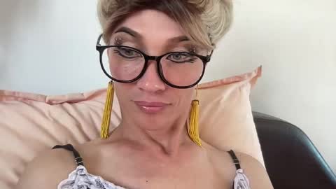 Mari online show from 6, 5, 2026