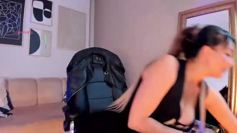 Snapshot of marie_bass chatting on 20, 7, 2026 marie_bass online show from 20, 7, 2026