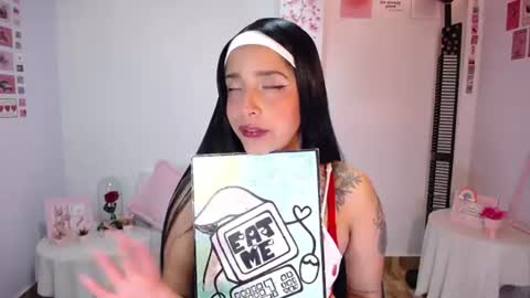 Nicolle online show from 17, 6, 2026
