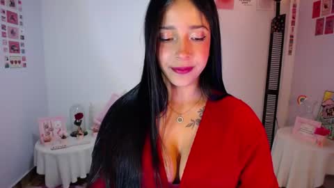 Nicolle online show from 3, 7, 2026