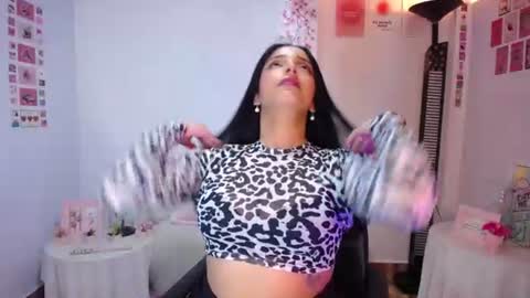 Nicolle online show from 28, 7, 2026