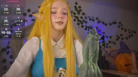 Snapshot of mariel_a_gold chatting on 23, 10, 2025 Mariel Gold online show from 23, 10, 2025