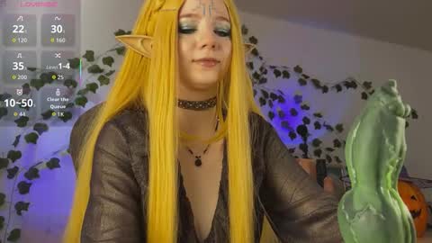 Snapshot of mariel_a_gold chatting on 31, 10, 2025 Mariel Gold online show from 31, 10, 2025