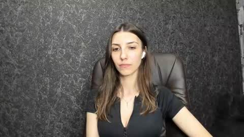 marielleanker online show from 23, 9, 2025