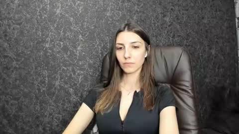 marielleanker online show from 1, 12, 2025