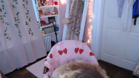 Snapshot of marigoldrue chatting on 19, 6, 2026 marigoldrue online show from 19, 6, 2026