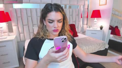 mariiahneedles online show from 28, 1, 2025