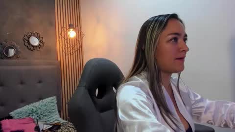 mariiajose_cruz online show from 11, 2, 2026