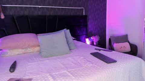 Mariana online show from 3, 2, 2025