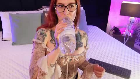 Mariana online show from 18, 4, 2026