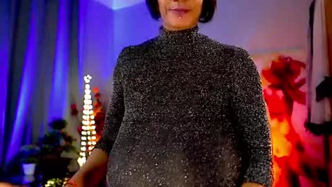 Nikita - Scroll down and read my bio please. New Pictures in Bio online show from 26, 12, 2024