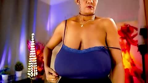 Snapshot of mariicha chatting on 13, 5, 2026 Nikita - Scroll down and read my bio please. New Pictures in Bio online show from 13, 5, 2026