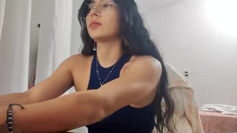 Snapshot of marilove40925 chatting on 13, 10, 2025 marilove40925 online show from 13, 10, 2025