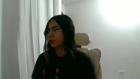 Snapshot of marilove40925 chatting on 21, 11, 2025 marilove40925 online show from 21, 11, 2025