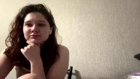 Emmie online show from 30, 3, 2026