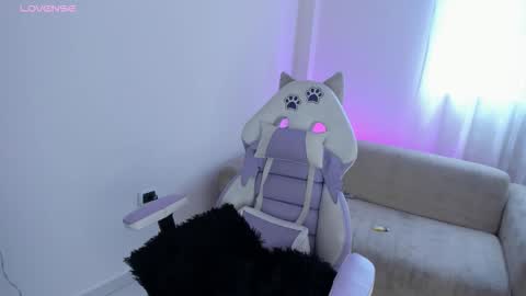 marllyn bonny online show from 2, 10, 2025