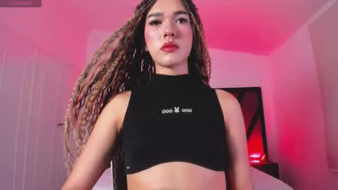 Snapshot of marilyndupont chatting on 14, 10, 2025 Marilyn online show from 14, 10, 2025