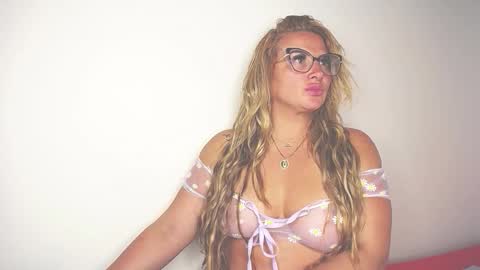 Marilyn Leon online show from 29, 9, 2025