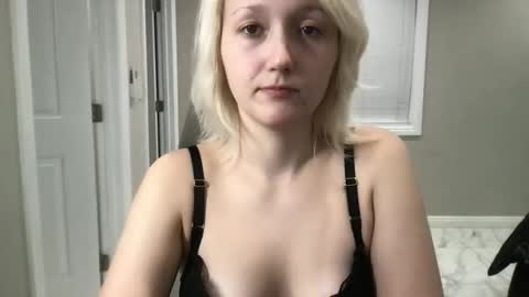 marilynxo7 online show from 22, 2, 2026