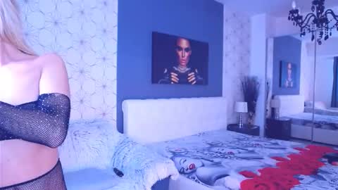 Mary Mais online show from 19, 11, 2025