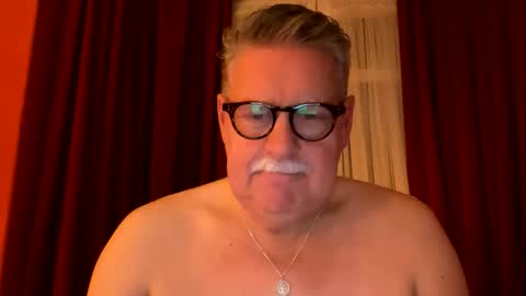 Snapshot of marin50 chatting on 28, 10, 2025 marin50 online show from 28, 10, 2025