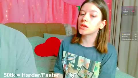 Snapshot of marinaxmonroe chatting on 10, 5, 2026 MarinaxMonroe online show from 10, 5, 2026