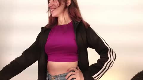 Snapshot of marinette_lux chatting on 1, 2, 2026 marinette online show from 1, 2, 2026