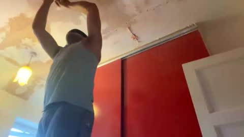 Snapshot of mariov43 chatting on 18, 9, 2025 mariov43 online show from 18, 9, 2025