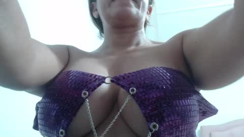 Snapshot of mariska_69 chatting on 13, 2, 2025 mariska_69 online show from 13, 2, 2025