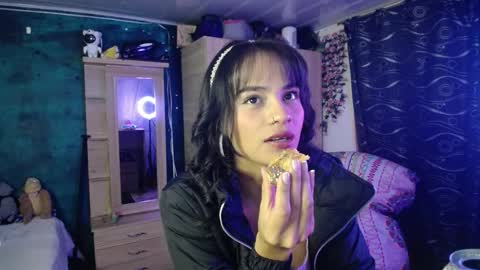 Maritza Ferrer -Samara Beltran online show from 28, 2, 2025