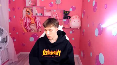 Mark online show from 10, 10, 2025