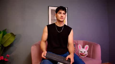 mark_evans1_ online show from 28, 10, 2025