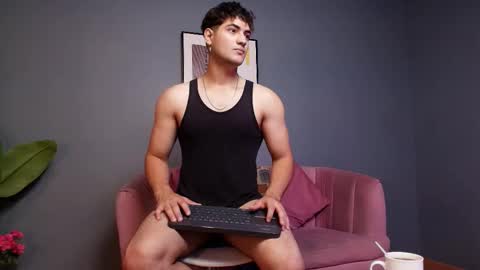 mark_evans1_ online show from 12, 11, 2025