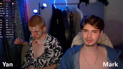 Snapshot of mark_sun chatting on 15, 11, 2025 Mark online show from 15, 11, 2025