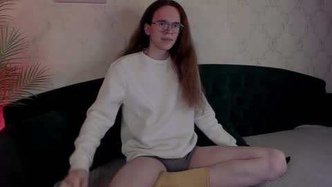 Snapshot of markglover chatting on 20, 11, 2025 Mark online show from 20, 11, 2025