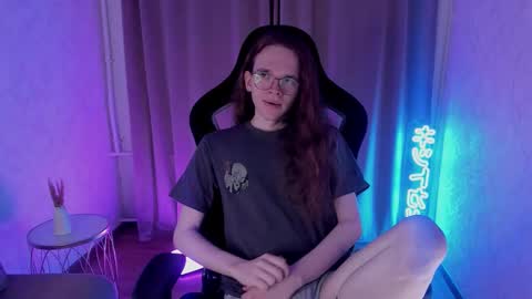 Snapshot of markglover chatting on 3, 12, 2025 Mark online show from 3, 12, 2025