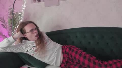 Mark online show from 21, 12, 2025