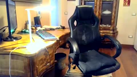 markmarkmark00 online show from 3, 3, 2025