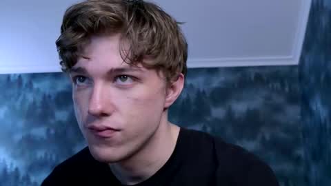 Snapshot of markshot_ chatting on 9, 11, 2025 markshot_ online show from 9, 11, 2025