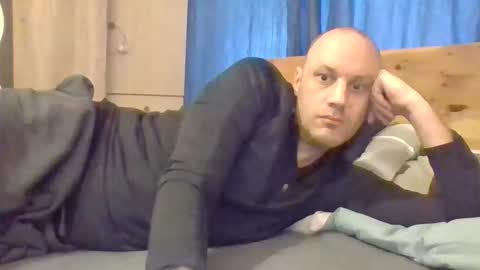 Snapshot of markus_7 chatting on 28, 9, 2025 markus_7 online show from 28, 9, 2025