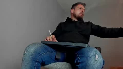 MARK online show from 12, 11, 2025