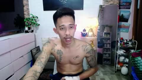 marlmoreno10 online show from 25, 4, 2026