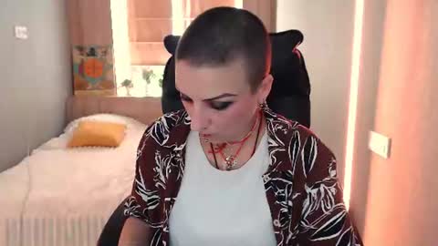 maromiassecret online show from 22, 7, 2026