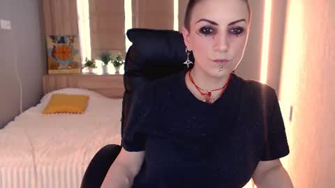 maromiassecret online show from 24, 7, 2026