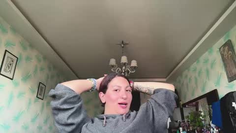 marquitacapozzoli online show from 26, 4, 2026