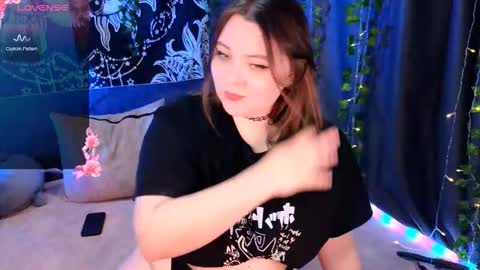 marshmallowbeauty_ online show from 17, 10, 2025