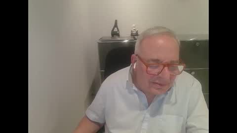 Snapshot of martin_1947 chatting on 26, 1, 2025 martin_1947 online show from 26, 1, 2025